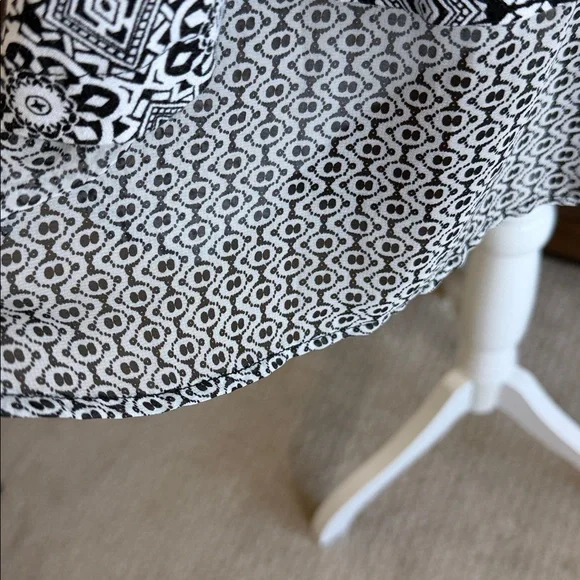 Westmoreland Black & White Printed Sleeveless Tunic with Tassel Ties - Picture 4 of 6